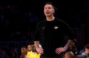 😪朱彦硕：湖人当初没要马威实在太伤 看看今夏他们能干点什么