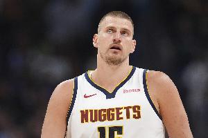 玩太嗨了？约基奇G1后在酒吧庆祝 本场6失误6犯正负值-36惨败43分