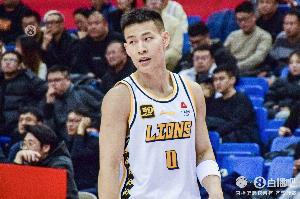 2019年首次参加CBA选秀落选！林秉圣当年社媒：我一定会逆流而上