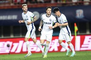 鄂媒：武汉三镇仿佛不落后就不会踢，对新鹏城要全力争胜
