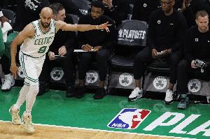 “绿三疯”！凯尔特人第三节攻防压制尼克斯  单节32-17净胜15分