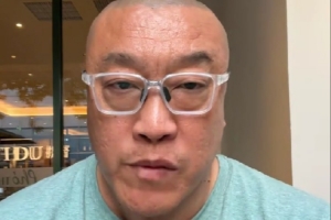 马健：勇士休赛期很难找第三名球星 但升级侧翼投射还是西部劲旅