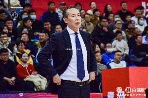 CBA科尔😲北京上半场12人大名单全部进轮换 11人有得分入账
