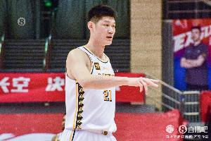 麦穗丰：胡金秋是最值得这个总冠军的人 他历经伤病&失败从未放弃
