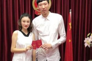 周琦妻子：澳洲琦是道坎 曾带离婚协议去民政局 突然歇斯底里骂他