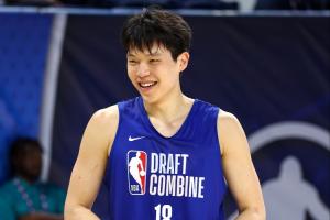 行情再飙升我要做梦咯😍美媒更新选秀实力榜：杨瀚森杀入第20位