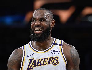 詹姆斯：40岁再入最佳阵让我暗自疯狂！幸福超乎想象👑🙏🏾