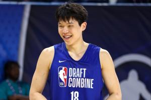 😍首轮有戏？美媒更新模拟选秀：杨瀚森第22顺位 和上期一致！
