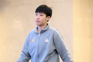 很能抢！陈明伶拿到5分拼下12篮板 其中5个前场篮板