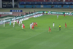 反超！第68分钟，阿奇姆彭头球破门，河南3-2成都蓉城