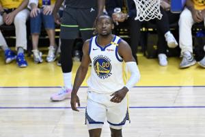 美媒模拟湖勇网3方交易：湖人得赵四+库明加 勇士得DFS+克内克特