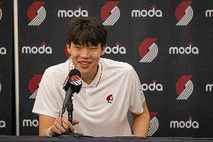杨瀚森主力中锋？队记预测夏联阵容 克林根不太可能出战