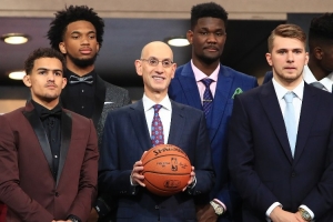付政浩：开拓者GM真是NBA版及时雨 独行侠送东契奇好歹还互换筹码