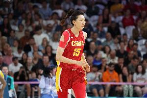 韩旭：会把我的经验传授给张子宇 让她给中国女篮带来更大的贡献