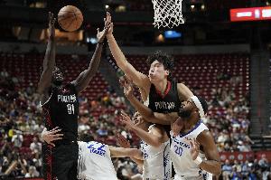 获得主帅认可！比卢普斯赛后连续对杨瀚森说了好几遍“Good Job”