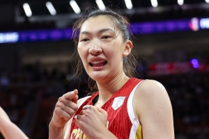 😏和张子宇的双塔威力发挥多少？韩旭：也就三成 磨合时间较短