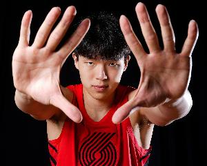 杨瀚森：中美篮球核心差异是速度和强度 年轻人要勇于尝试走出去