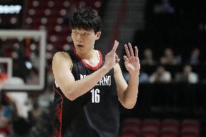 杨瀚森：很荣幸能被拿来和约基奇&姚明比较 适应NBA不是放弃特点