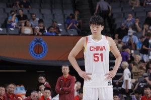 杨毅：网友都说杨瀚森不该打亚洲杯 但有没有可能他自己想打
