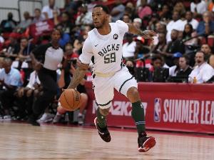 媒体人：前NBA锋线球员雷琼-塔克接近加盟CBA球队